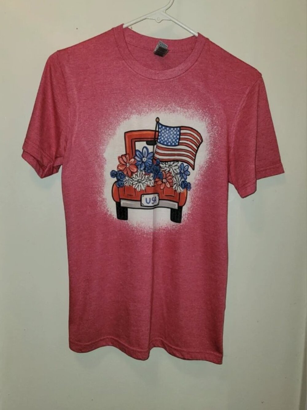 Red Truck/USA T-shirt Size Small